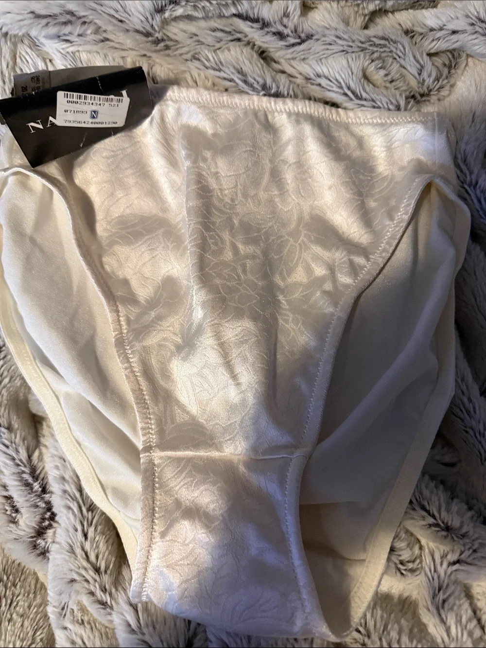 Natori Jacquard High-Waist Briefs in Champagne - Picture 5 of 7